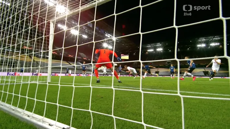 Gól v utkání Sevilla - Inter Milán: 1:1 - de Jong (12. min.)