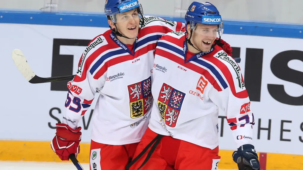 Slavící čeští hokejisté