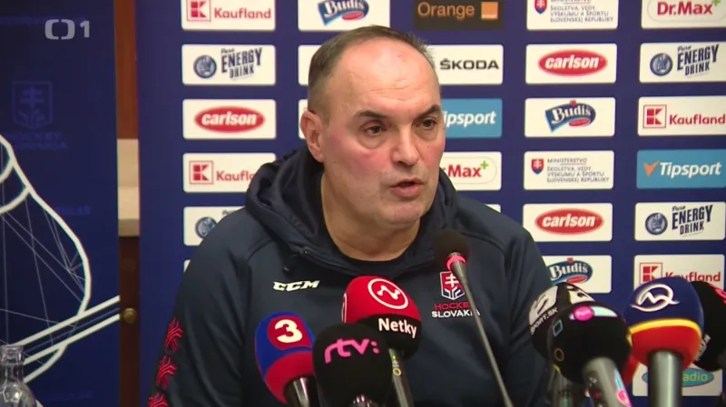 Mladí Slováci se pustili do trenéra Bokroše. Ten se brání a chce skončit