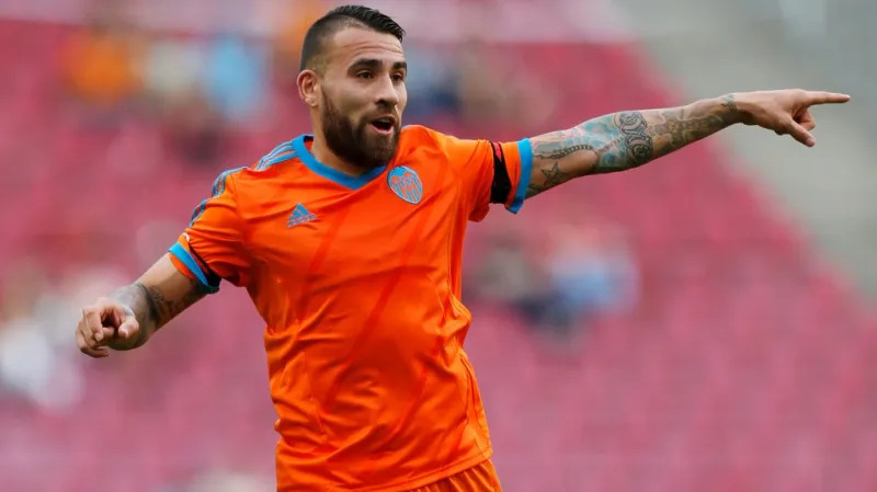 Sportovci se při karanténě zabavují různě