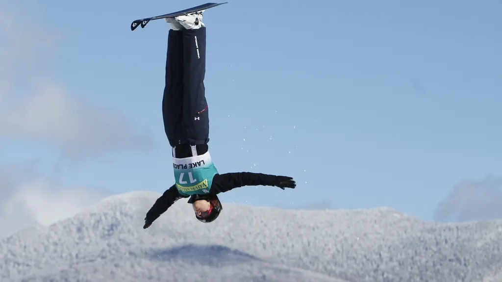 Akrobatické lyžování