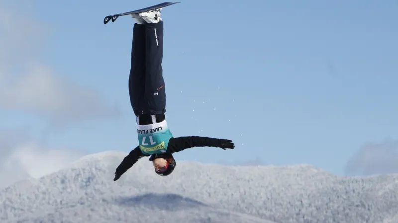 Akrobatické lyžování