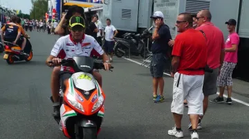 Pozor! Paddockem se řítí Valentino Rossi