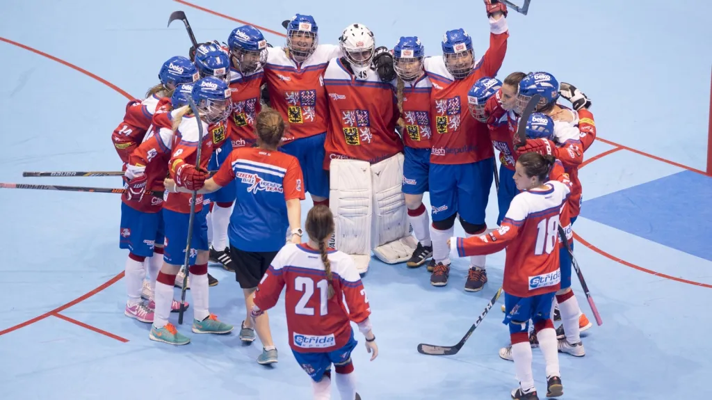 Radost českých hokejbalistek