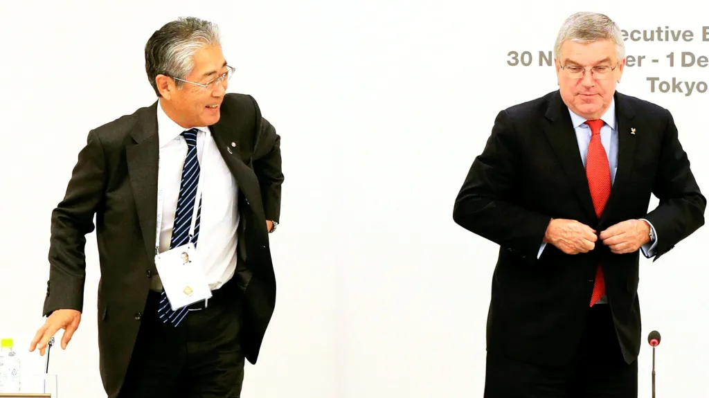 Předseda Japonského olympijského výboru Cunekazu Takeda s předsedou MOV Bachem 