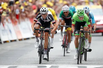 Rigoberto Uran (vpravo) zvítězil v 9. etapě Tour de France