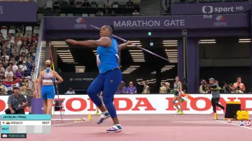 Zlatý hod oštěpařky Juleisy Angulové