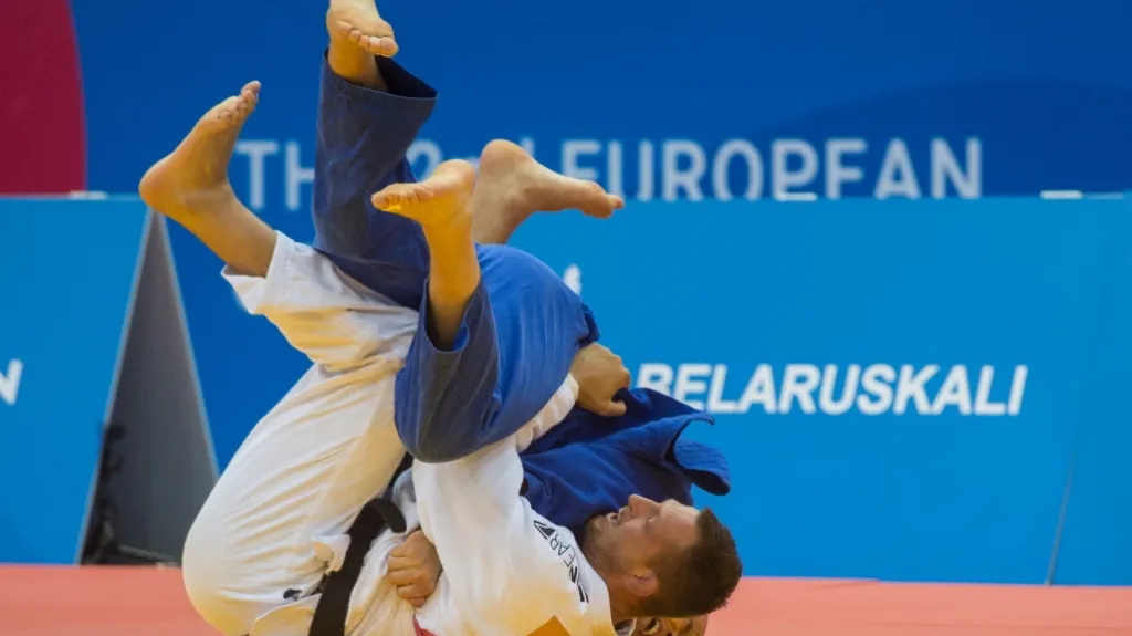 Lukáš Krpálek na zádech