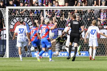 Gól Rafia Durosinmiho