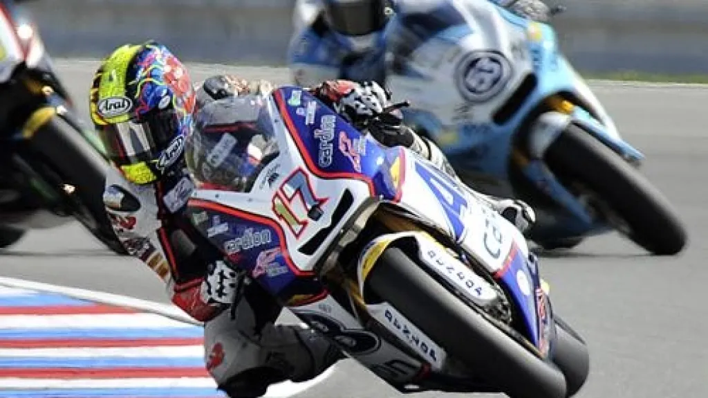 Karel Abraham při kvalifikační jízdě na VC Brna