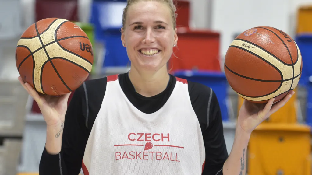 Kamila Štěpánová s balony