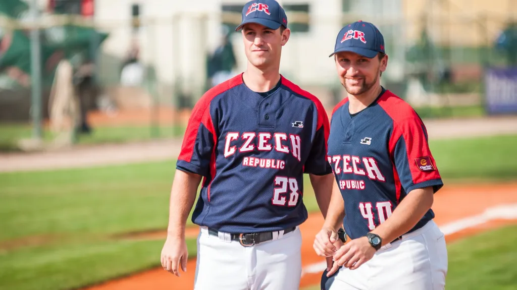 Svěřenci Michaela Griffina (vlevo) si poradili na World Baseball Classic s Francií