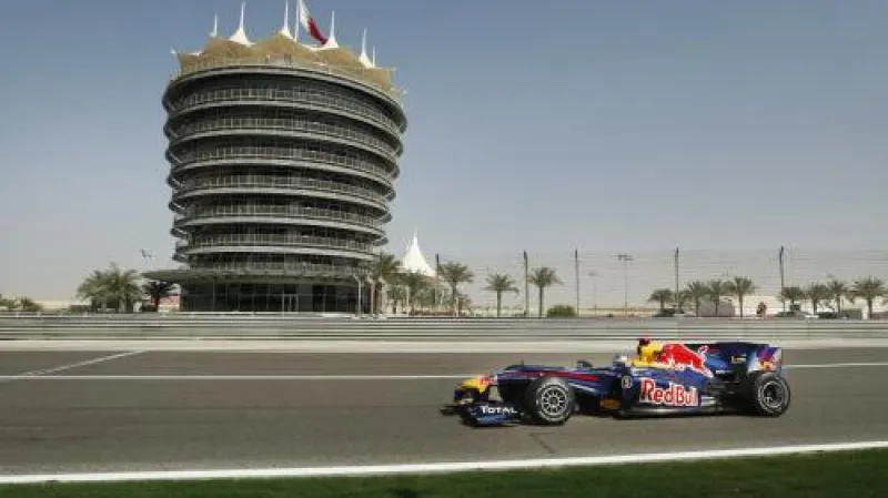 Sebastian Vettel si jede pro pole position v kvalifikaci na VC Bahrajnu