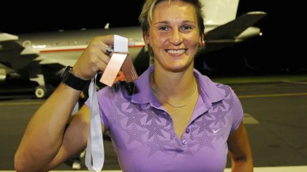 Barbora špotáková přivezla z ME v Barceloně bronzovou medaili