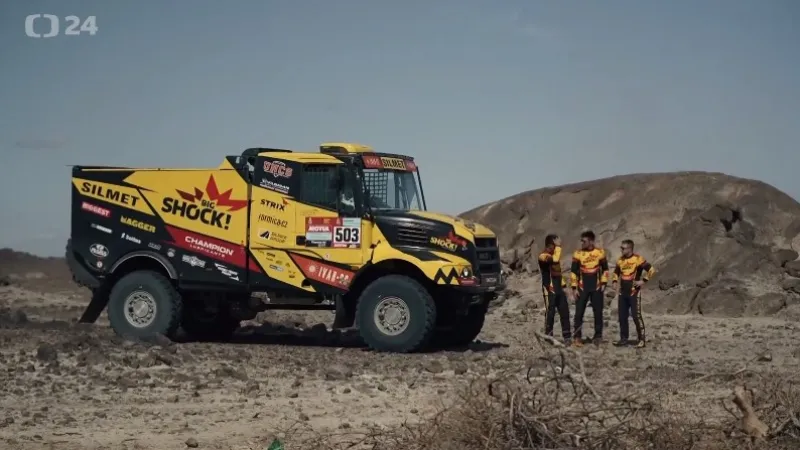 Dakar začal zostra. Michek zahlédl písečné nebe