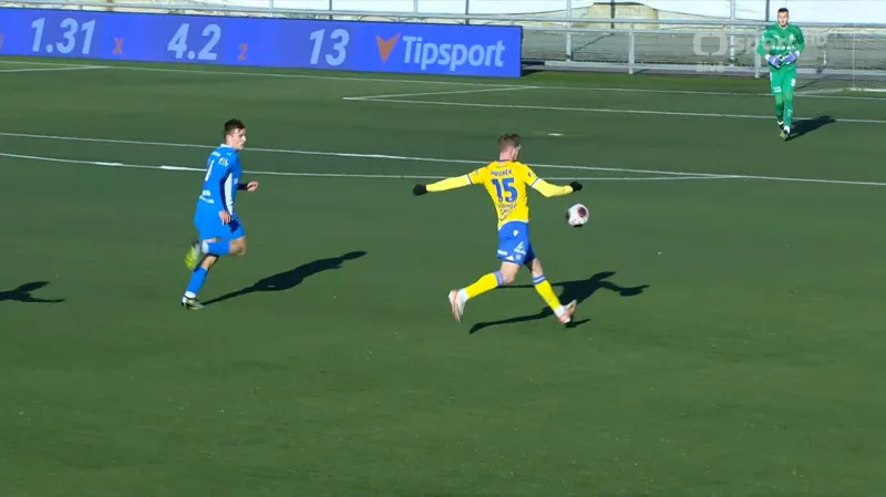 První gól Hronka v Teplicích a hrubka Mikulce