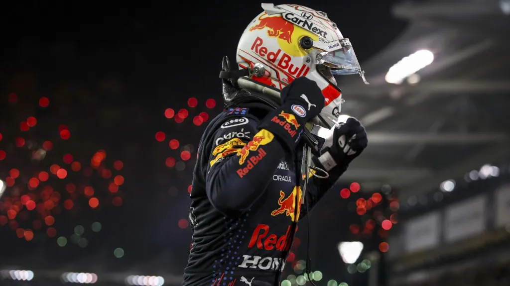 Max Verstappen po dojezdu GP v Abú Zabí
