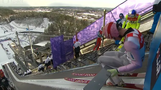 Výkony českých skokanů v kvalifikaci na středním můstku