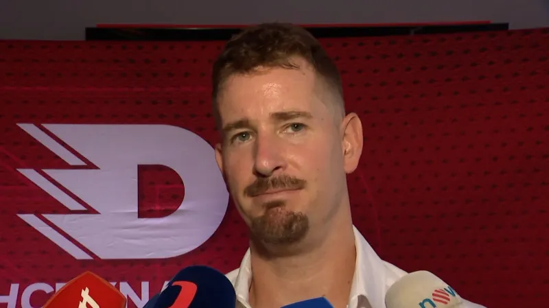 Červenka se vrací do extraligy, bude hrát za Pardubice