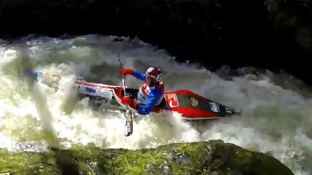 Vítězem závodu Českého poháru ve sjezdu na divoké vodě na Kamenici se stal Mrůzek