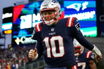 Quarterback New England Patriots Mac Jones