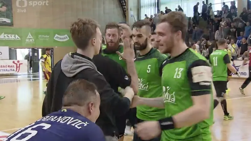 Sestřih utkání Karviná - Dukla Praha