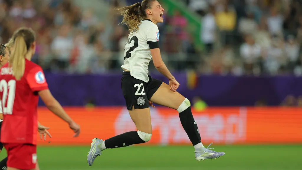 Německá ofenzivní hvězda Jule Brandová