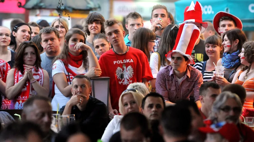 Polští fanoušci sledují duel s Českem