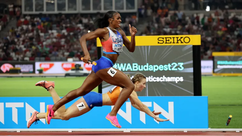 Ztráta nizozemských nadějí. Femke Bolová padá a ztrácí kolík