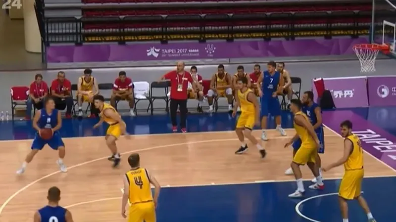 Basketbalisté porazili na univerziádě Rumunsko 72:60