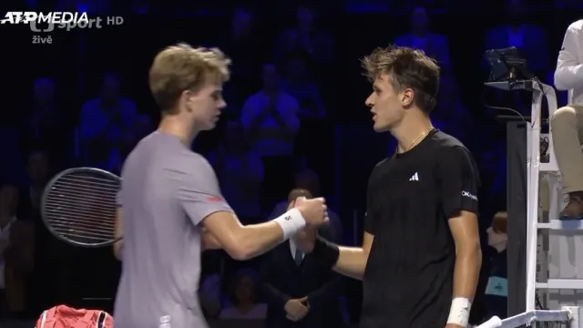 Menšík zahájil turnaj v Basileji třísetovou výhrou