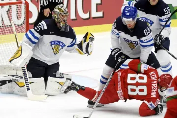 Finský gólman Pekka Rinne v utkání s Běloruskem