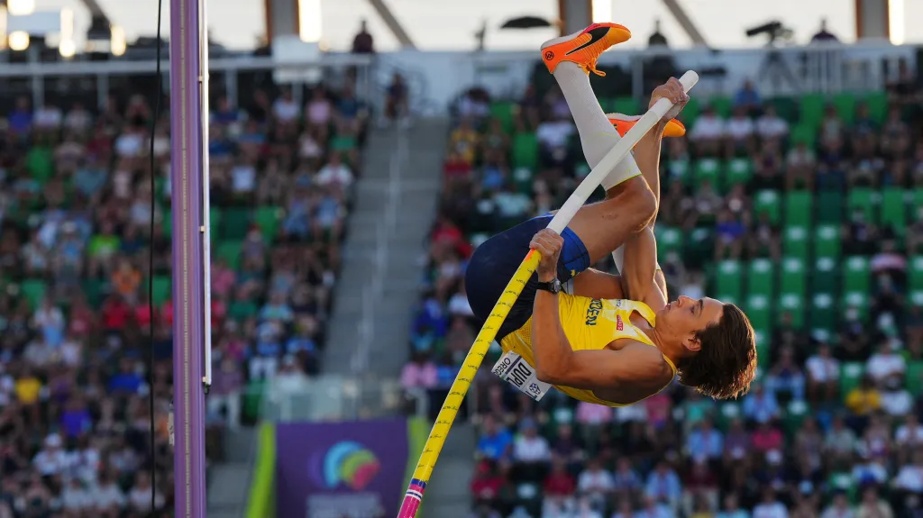 Armand Duplantis na světovém šampionátu v Eugene