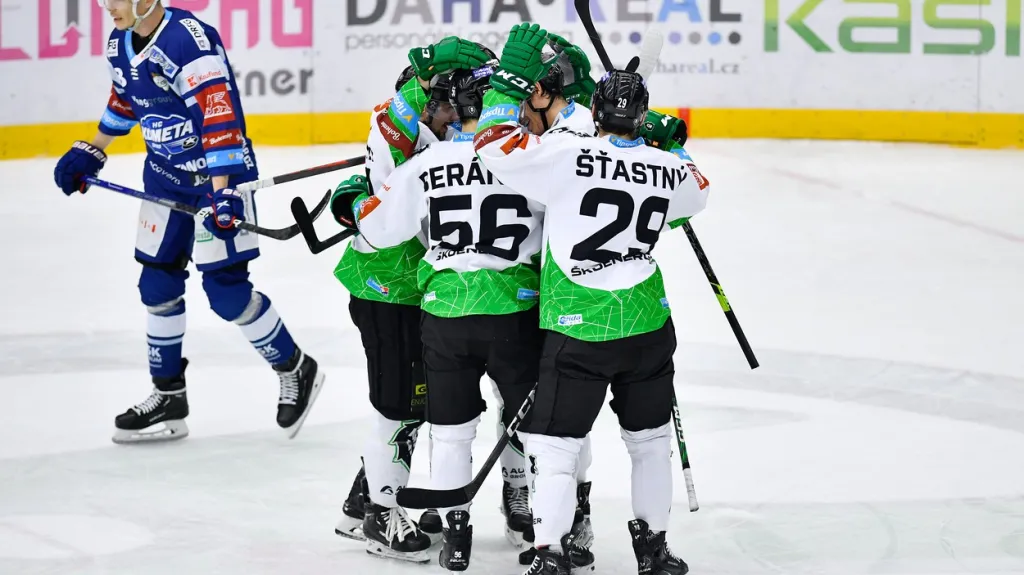 Radost hokejistů Mladé Boleslavi v utkání s Kometou