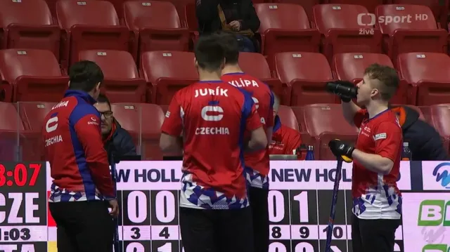 Češi ukradli Italům bod při jejich výhodě