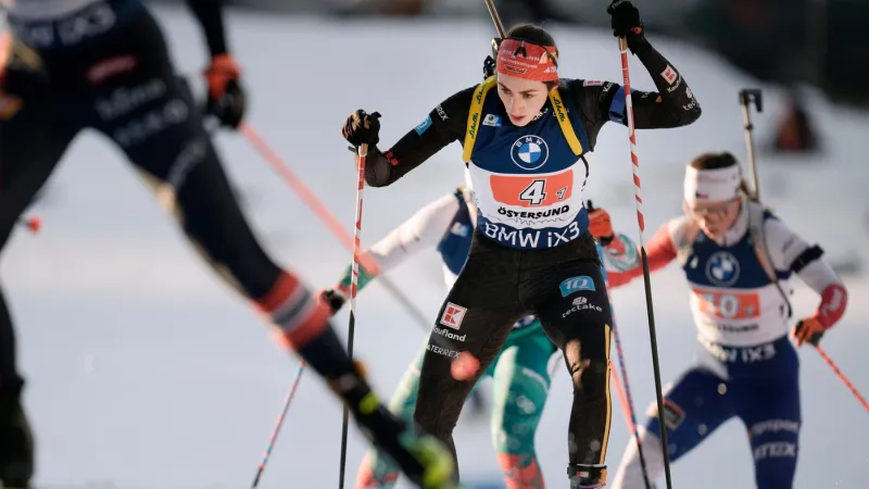 Sestřih štafety biatlonistek v Östersundu