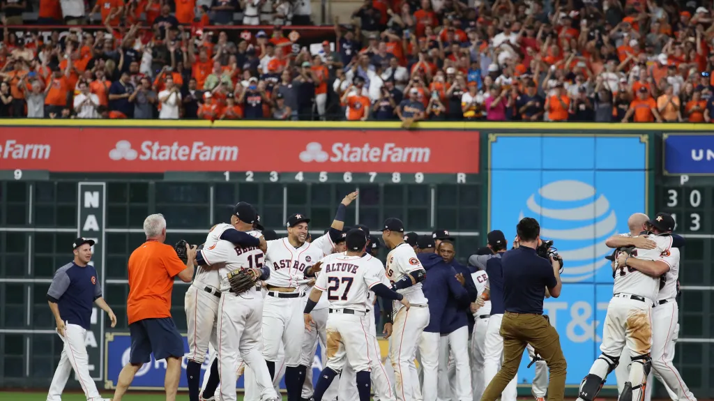Baseballisté Houstonu Astros slaví postup do Světové série