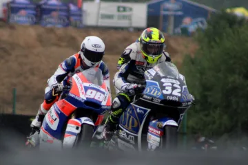 Karel Hanika (vlevo)