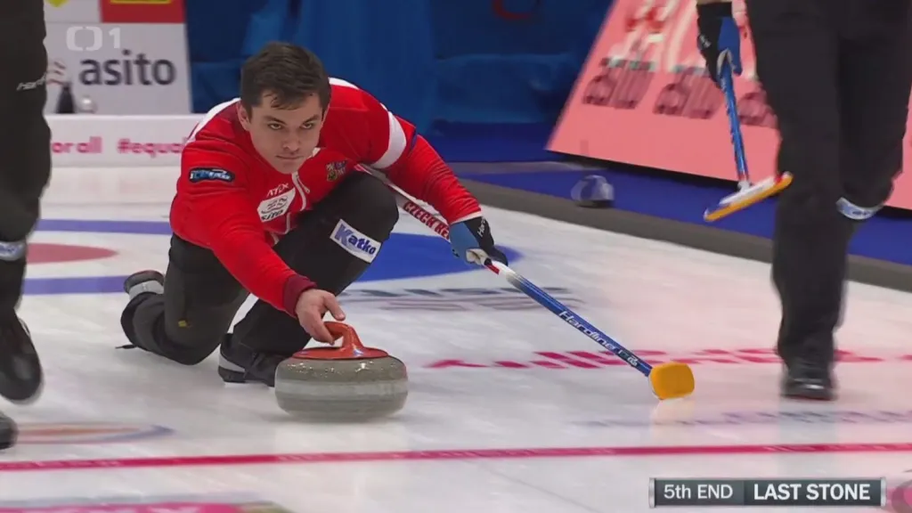 Curleři prohráli s Italy a dále bojují o OH