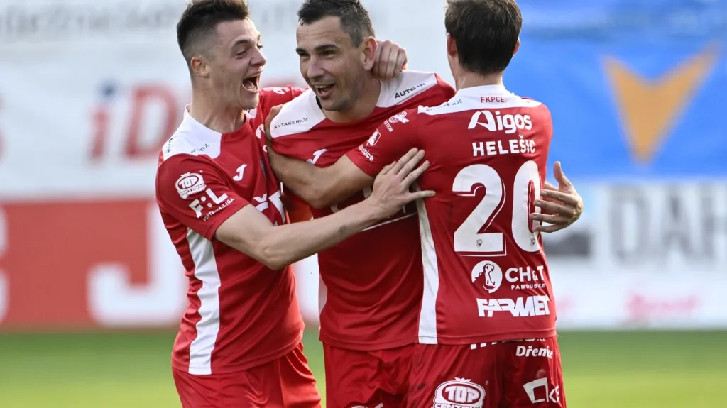 Radost fotbalistů Pardubic