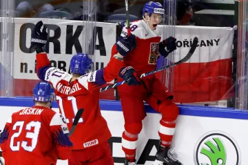 Dominik Kubalík oslavuje gól