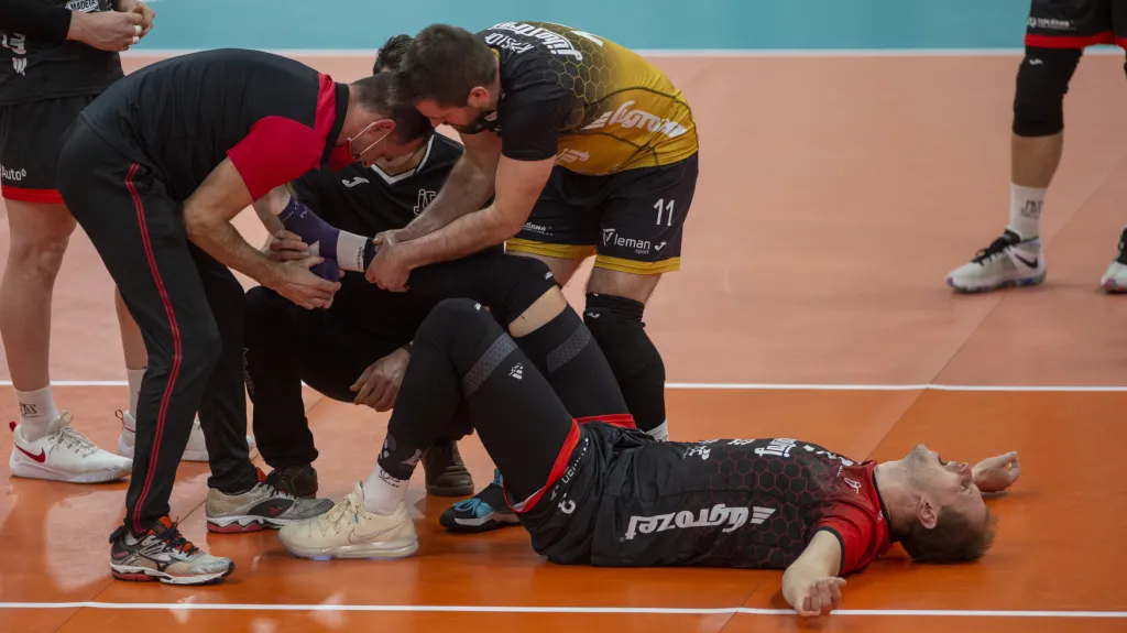 Radek Mach se zranil v zápase proti Karlovarsku