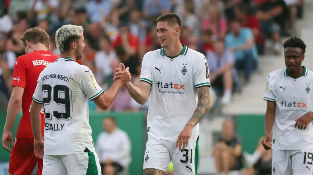 Tomáš Čvančara se spoluhráči