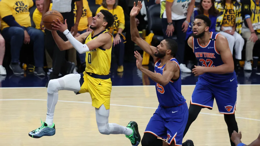 Tyrese Haliburton zaznamenal v utkání proti Knicks 32 bodů, 15 asistencí a 12 doskoků bez jediné ztráty