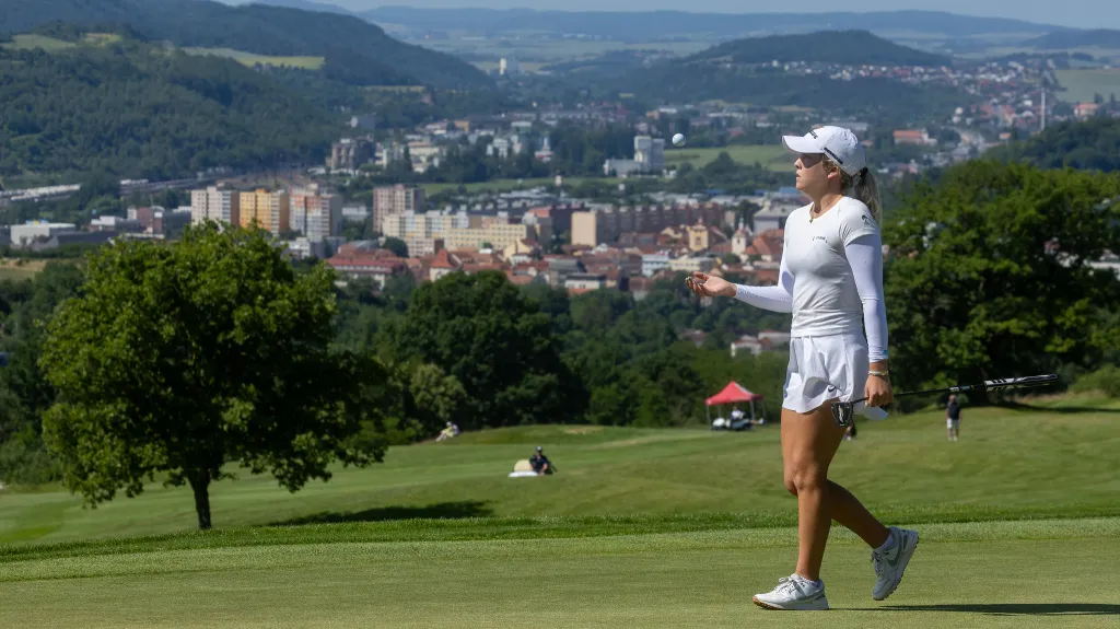 Kousková a Saint Germain se dělí o 23. místo
