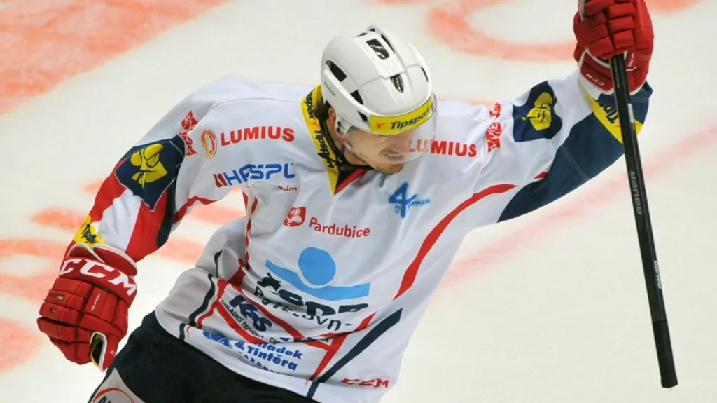 Jan Kolář v dresu Pardubic