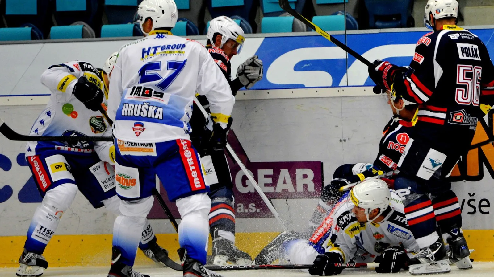 Piráti Chomutov - HC Kometa Brno