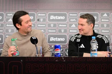 Tomáš Rosický a Brian Priske