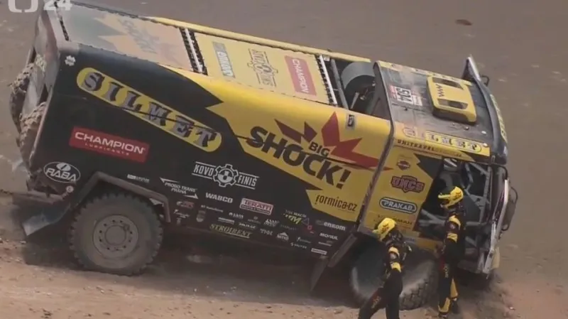 Macík byl na Dakaru vyloučen z hlavního závodu, přesto pokračuje