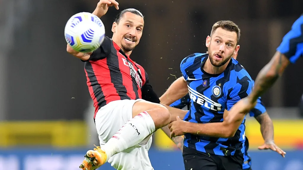 Zlatan Ibrahimovic v derby s Interem
